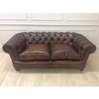 Cairness Midi chesterfield Sofa in premium Hand antiqued leather