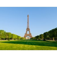 Essential Paris